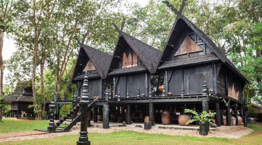 พิพิธภัณฑ์บ้านดำ เชียงราย